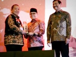 Gubernur Arinal Djunaidi Menerima Penghargaan Digital Government Award Kategori Penguatan Kebijakan Sistem Pemerintahan Berbasis Elektronik