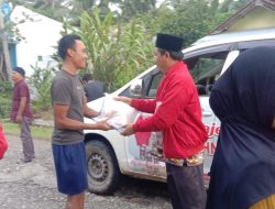 MT Rachmat Hidayat Lampung Bagikan Sembako ke Korban Banjir Tanggamus