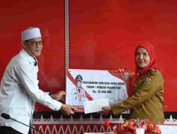 Walikota Serahkan Bantuan Dana Hibah ke Puluhan Ponpes