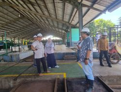 Tukar Ilmu, Tim Teknik Kebun Cikumpay Kunjungi Pabrik Karet Reg.7