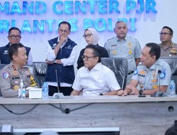 Wamen BUMN, Kakorlantas Polri, dan Dirut Jasa Raharja Pantau Arus Mudik  Nataru dari Command Center KM 29 Tol Jakarta-Cikampek