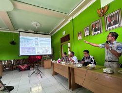 Jasa Raharja Bersama Mitra Sosialisasi Keselamatan Berlalu Lintas di Pekon Marang Kabupaten Pesisir Barat