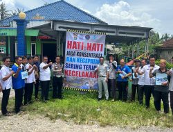 Tindak Lanjut Program FKLL Jasa Raharja Pasang Banner Pesan Keselamatan Berlalu Lintas di Kecamatan Bangkunat Kab Pesisir Barat