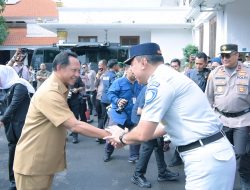 PT Jasa Raharja Ikuti Apel Gelar Pasukan Operasi Ketupat 2025 di Surabaya, Siap Berikan Perlindungan dan Pelayanan Terbaik bagi Masyarakat selama Idul Fitri 2025