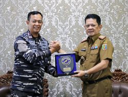 Pj. Sekdaprov M. Firsada Terima Kunjungan Kehormatan Komandan Gugus Tempur Laut Koarmada I Jakarta Laksamana Pertama Mohamad Taufik
