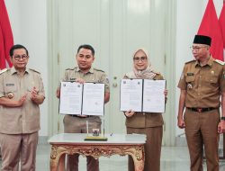 Gubernur Mirza dan Gubernur DKI Jakarta Pramono Anung Tandatangani Kerja Sama Antar Daerah, Lampung Manfaatkan Super Apps JAKI dan Sistem Digital Tracking untuk Pelayanan Publik dan Pasokan Pangan ke Jakarta