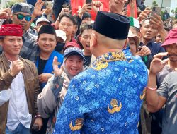 Menolak Dialog dengan Gubernur, Pendemo Lakukan Kericuhan