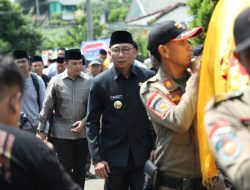 Tokoh Lampung Bachtiar Basri Dimakamkan, Gubernur Rahmat Mirzani Pimpin Penghormatan Terakhir