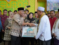 Gubernur Lampung Serahkan Bantuan Sapi Kurban dari Presiden RI