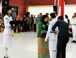 Walikota Lantik Paskibraka dan DPIII Kota Bandarlampung