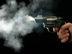 Aksi Koboy Oknum Polisi di Hiburan Karaoke, Diduga Tersinggung dengan Seniornya?