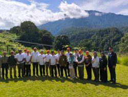 PTPN I dan Menko PMK Pratikno Aksi Tanam Ribuan Pohon di Puncak