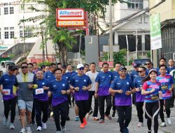 Gubernur Mirza Lepas Ribuan Peserta Smanda Fun Run 2025, Peringati HUT ke-60 Smanda