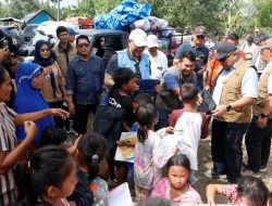 Sambungkan Semangat Belajar Pascabanjir, Holding Perkebunan Nusantara Salurkan Bantuan Pendidikan dan Logistik di Langkat