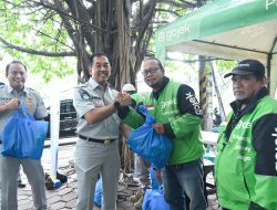 Kolaborasi Budaya Safety di Jalan Raya, Jasa Raharja Hadir di  Tengah Komunitas Ojol Rawa Buaya, Jakarta