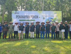 Peringati Hari Bumi Sedunia PTPN I Regional 7 Tanam 1.300 Pohon Buah