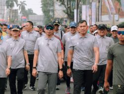 Gubernur Mirza Ikuti Gerak Jalan Sehat Peringatan HUT ke-1 Kodam XXI/Radin Inten dan HUT ke-81 RI
