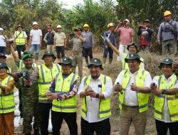 PTPN IV Regional VII Tanam 200 Pohon di Kebun Bekri, Jaga Kelestarian Lingkungan Kebun PalmCo
